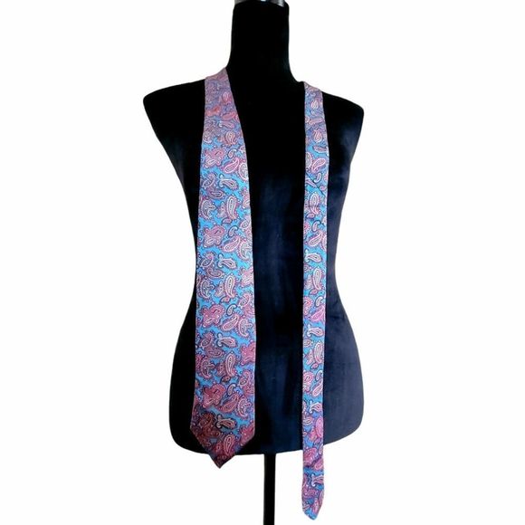 Christopher Hart Paisley Tie - Picture 3 of 7